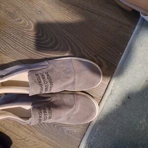 Gray Sneakers with Suede Texture and Moccasin Style